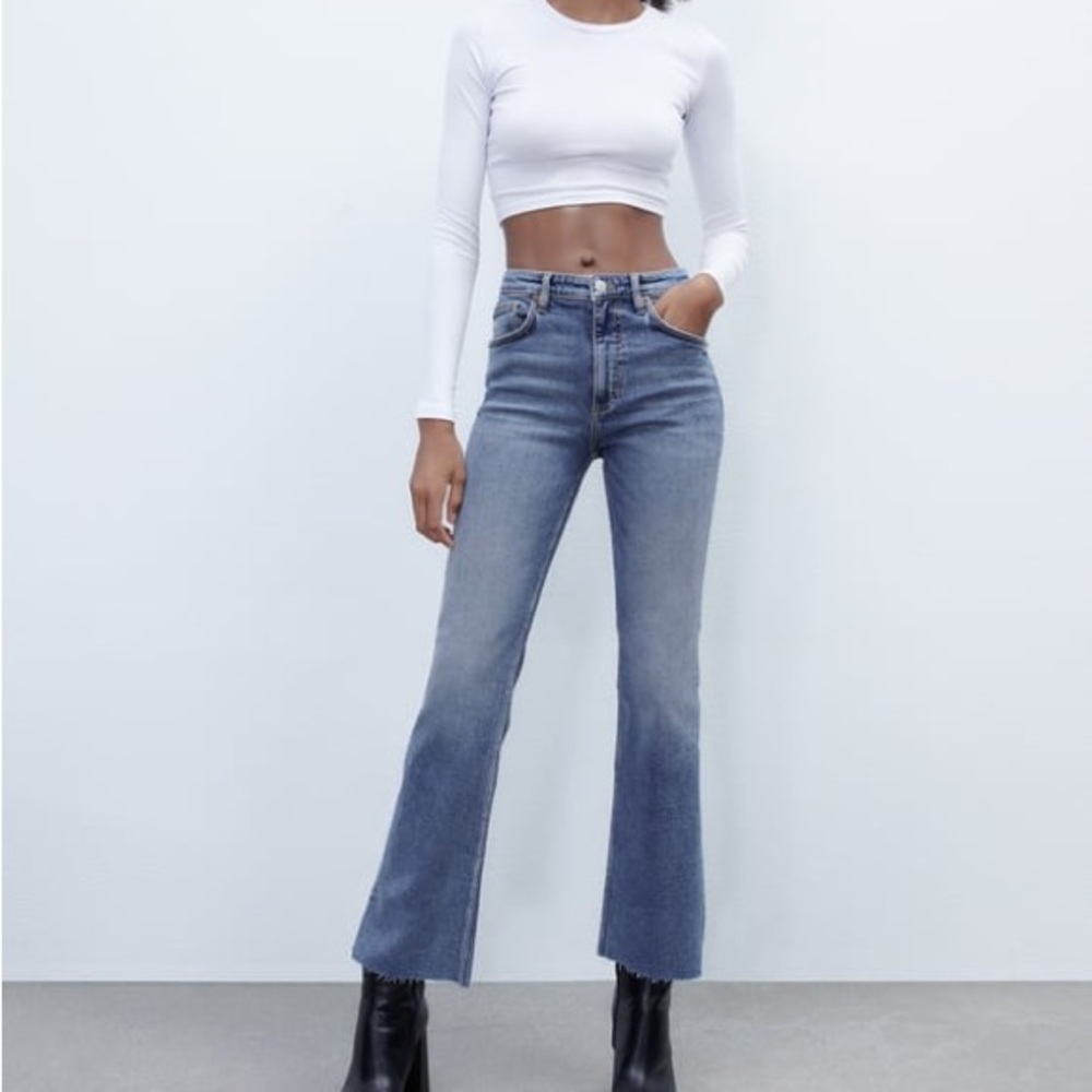 Zara cropped flare jeans size 27